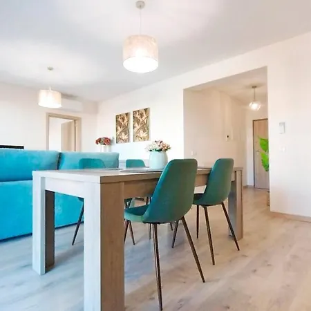 Elite 1f Apartment